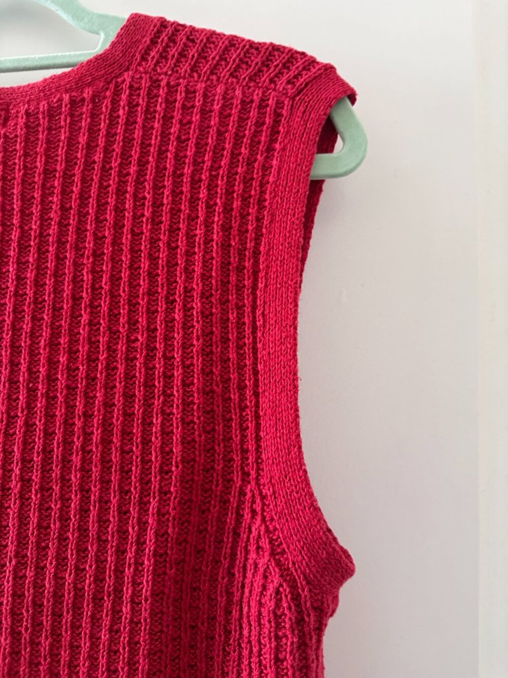 Vintage 90s Eddie Bauer Red Knit Linen Blend Sweater Vest Women's Size Medium - Picture 10 of 16